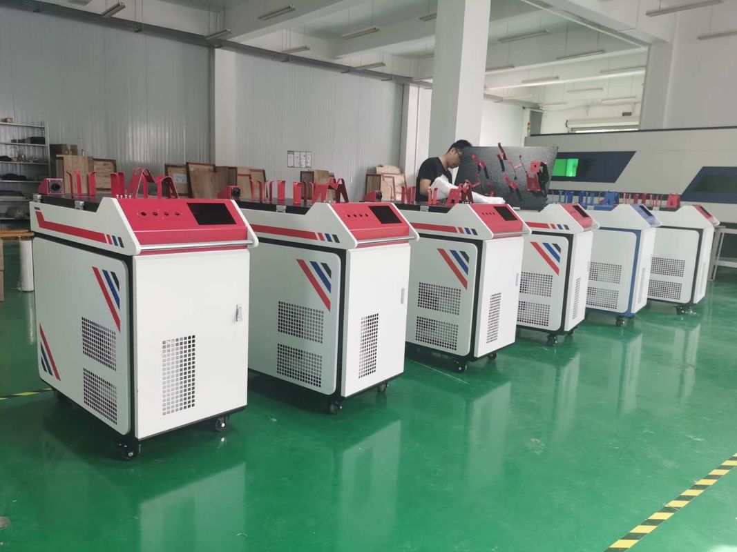 소형 1000W 1080nm IPG MAX 레이저 용접 기계 CW IEC60204