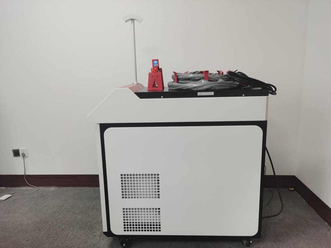 섬유 레이저 용접기에 의해 용접되는 1080nm 1500W 3 밀리미터 스테인레스 강