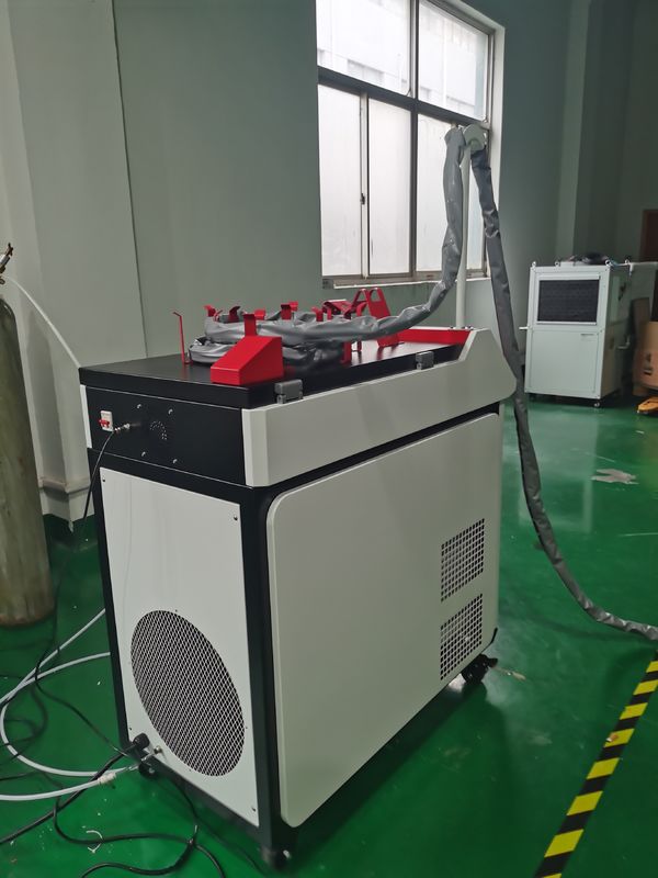 1060nm 30W 가지고 다닐 수 있는 레이져 용접기 정확성 마킹